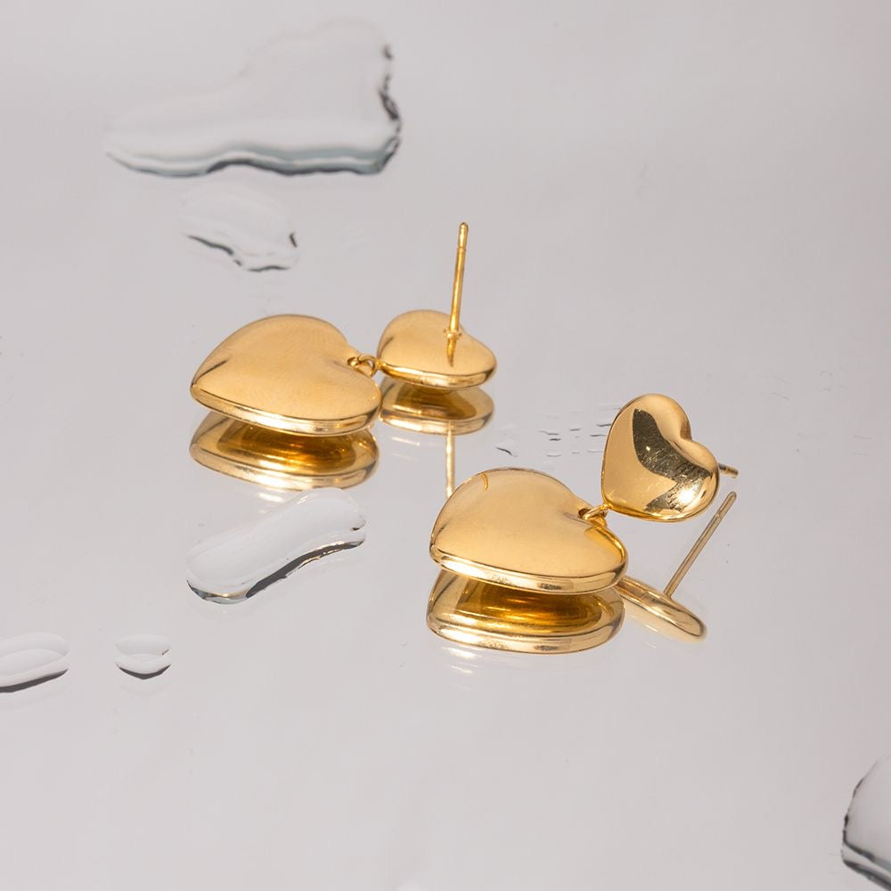 ✨ Pendientes Chapados en Oro 18k ✨ Descubre nuestros pendientes chapados en oro de 18 quilates, ideales para lucir elegante en cualquier ocasión. Con un brillo duradero y un diseño sofisticado, estos pendientes son perfectos tanto para eventos especiales como para el uso diario. Añade un toque de lujo y estilo a tu colección de joyería con estos elegantes pendientes chapados en oro.Regalo para mujer. Regalo original para chicas. Regalo para novia. Regalo para madres. Regalo para amigas. Regalo para hermanas