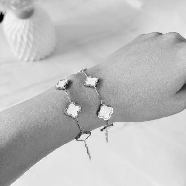 Pulsera Flor Blanca