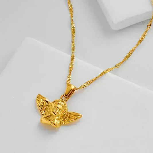 ✨ Collar Chapado en Oro 18k ✨ Descubre nuestro collar chapada en oro de 18 quilates, ideal para lucir elegante en cualquier ocasión. Con un brillo duradero y un diseño sofisticado, este collar es perfecto tanto para eventos especiales como para uso diario. Añade un toque de lujo a tu colección de joyería con este collar chapado en oro.