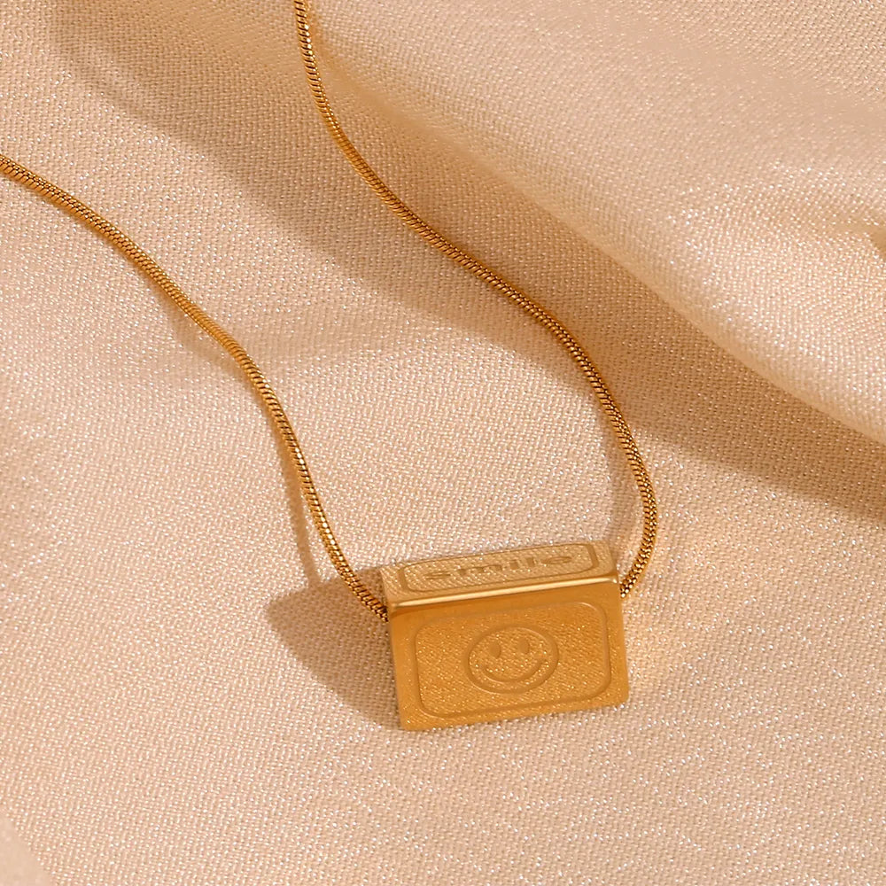 Collar AKRIVOS