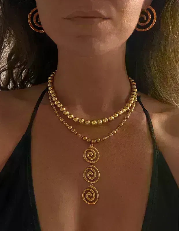 ✨ Cadena Chapada en Oro 18k ✨ Luce elegante con nuestras cadenas chapadas en oro de 18 quilates. Con un brillo duradero y un diseño sofisticado, esta cadena es perfecta para cualquier ocasión. Ideal para eventos especiales y uso diario. ¡Añade esta cadena de oro a tu colección de joyería y destaca con estilo!