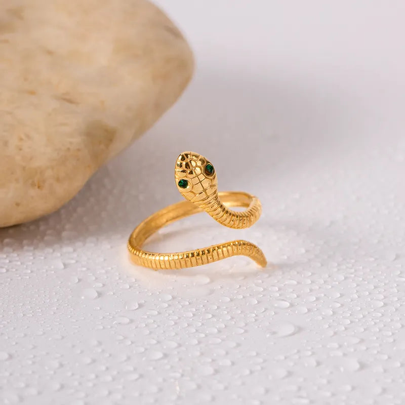 Anillo ajustable chapado en oro 18k. Anillo apto para todos los dedos. Anillo duradero